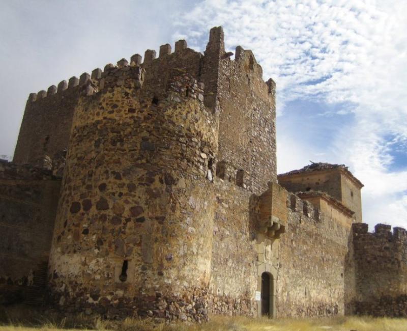 Castillo Los Ybenes - Los Castillos Agroturismo - Casa Rural en Toledo